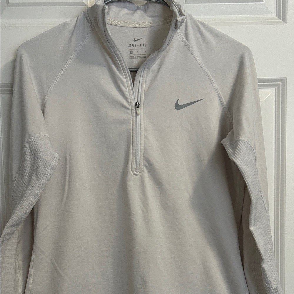 Nike White Dri- Fit Quarter-Zip Pullover sz Medium